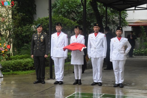 Memperingati  ultah  ke-71 Hari Kemerdekaan Republik Indonesia  - ảnh 1