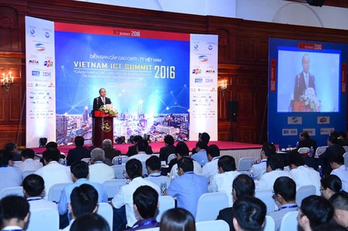 Penutupan Forum Tingkat Tinggi Teknologi Informasi dan Komunikasi Vietnam - ảnh 1
