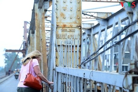 Kota Hanoi dan penggalan-penggalan jembatan  yang menyambungkan waktu - ảnh 5
