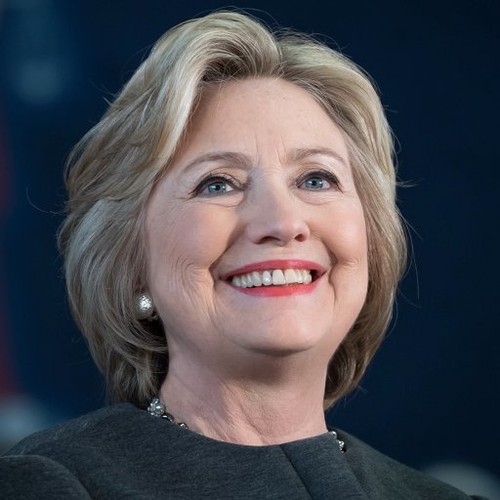 Hillary Clinton unggul dalam pemberian suara dini - ảnh 1