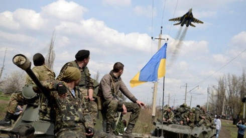 Bentrokan meledak di Ukraina Timur - ảnh 1
