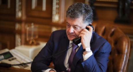 Presiden Rusia dan Ukraina melakukan pembicaraan telepon yang tidak berhasil - ảnh 1