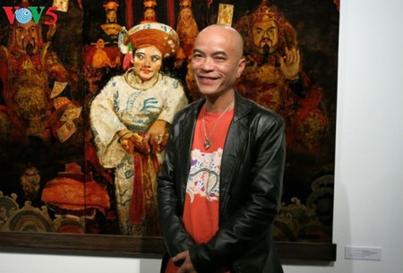 Lukisan tentang keyakinan memuja Tri Dewi Ibunda Vietnam ciptaan pelukis Tran Tuan Long - ảnh 16