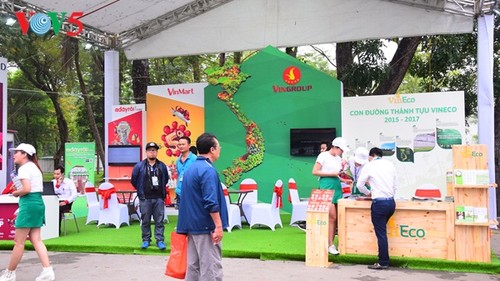 Pembukaan Pekan raya pertama hasil pertanian, kerajinan tangan industri kecil Vietnam - ảnh 4