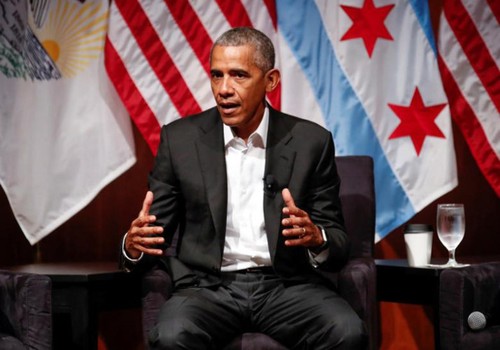 Mantan Presiden AS, Barack Obama untuk pertama kalinya muncul di depan masyarakat sejak meninggalkan Gedung Putih - ảnh 1