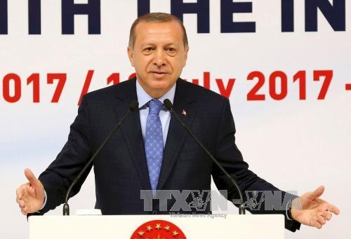 Pres. Turki melakukan pembicaraan telepon dengan timpalannya dari Palestina dan Israel - ảnh 1