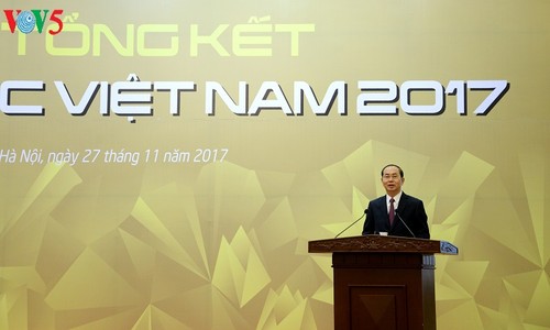  Presiden Tran Dai Quang menghadiri Acara evaluasi Tahun APEC 2017 - ảnh 1