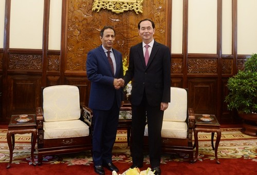 Presiden Vietnam, Tran Dai Quang menerima Dubes Uni Emirat Arab yang datang berpamitan - ảnh 1