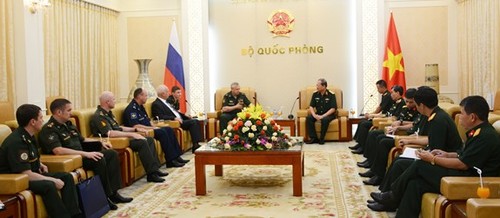 Memperkuat kerjasama menjaga perdamaian PBB antara Vietnam dan Federasi Rusia - ảnh 1