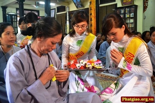  Hari Raya Ulambana di Vietnam - ảnh 1