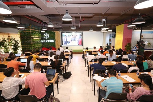 Menyerap sumber daya dalam dan luar negeri untuk usaha start-up di Vietnam - ảnh 1