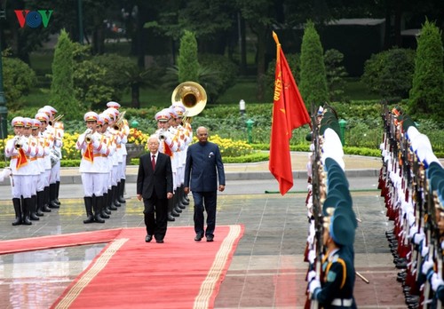 Sekjen, Presiden Nguyen Phu Trong memimpin Acara penyambutan resmi Presiden India, Ram Nath Kovind - ảnh 1