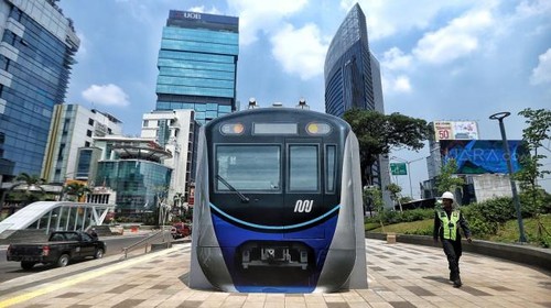 MRT memecahkan impian buruk “kemacetan lalu lintas”di Ibukota Jakarta - ảnh 1