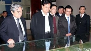 PM urges to speed up Hoa Lac high-tech park - ảnh 1