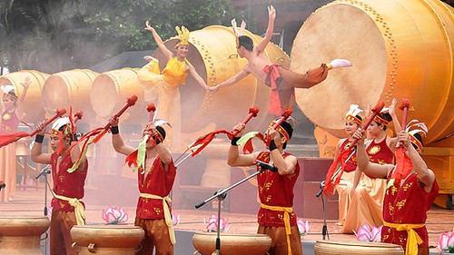 Hue festival's percussion performance  - ảnh 1