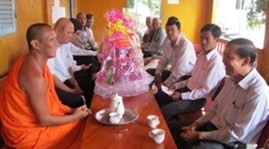 Tra Vinh province celerbates 2012 Sene Dolta Festival - ảnh 1