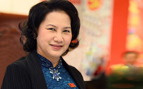 National Assembly Chairwoman begins official visit to Laos  - ảnh 1