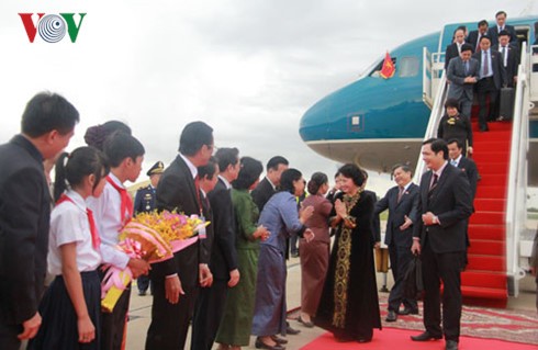 National Assembly Chairwoman begins official visit to Cambodia - ảnh 1