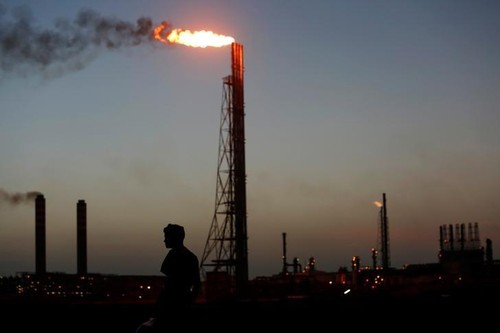 Venezuela proposes stabilizing world oil price - ảnh 1