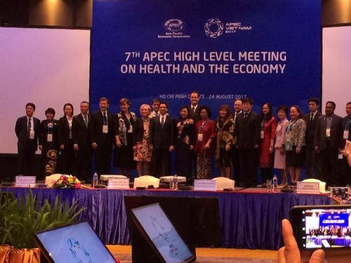 APEC meeting on health and economy - ảnh 1