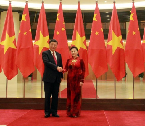 NA Chairwoman meets Chinese Party General Secretary, President  - ảnh 1