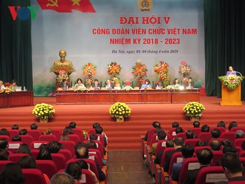 Vietnam’s state sector labor union holds 5th national congress  - ảnh 1