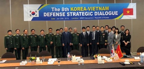 Vietnam, RoK hold defence policy dialogue - ảnh 1