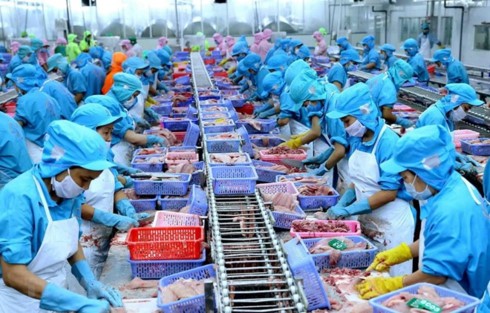 Vietnam’s trade turnover tops 200 billion USD in H1 - ảnh 1