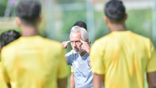 UAE coach disappointed at defeat by Thailand - ảnh 1