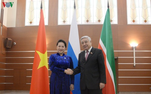 National Assembly Chairwoman meets Chairman of State Council of Tatarstan - ảnh 1