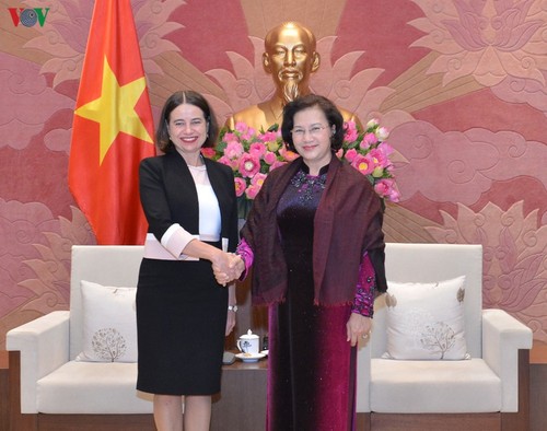 National Assembly Chairwoman hosts Ambassadors of Australia, Republic of Korea - ảnh 1