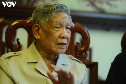 China’s Xi Jinping condoles on the passing of former Party General Secretary Le Kha Phieu  - ảnh 1