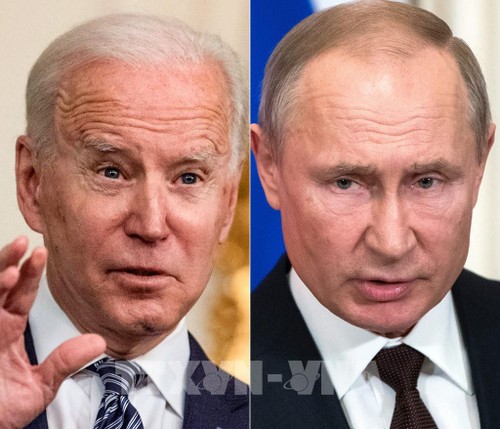 Will Russia-West relations improve if Biden meets Putin in June? - ảnh 1