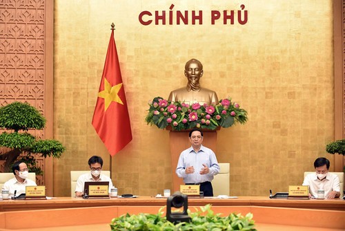 Prime Minister's dispatch on COVID-19 prevention and control - ảnh 1