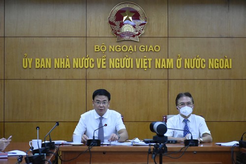 Overseas Vietnamese contribute ideas to “Made-in-Vietnam” vaccine - ảnh 1