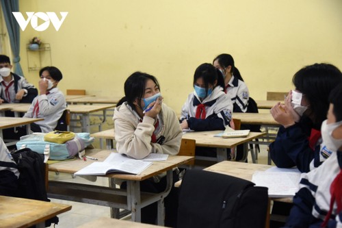 Primary and secondary students in Hanoi to return to school from Feb 10 - ảnh 1