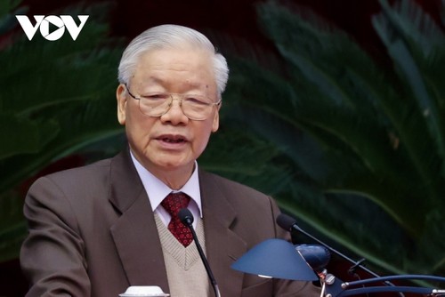 Party chief Nguyen Phu Trong meets with former Party and State leaders - ảnh 1
