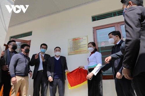 VOV and sponsors inaugurate a kindergarten in Hoa Binh  - ảnh 1