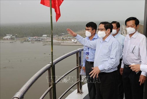 Prime Minister inaugurates irrigation project in Kien Giang - ảnh 1
