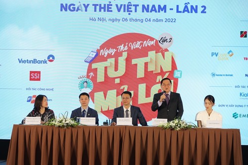 Vietnam Card Day aims at digital transformation of banking sector - ảnh 1