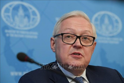 Russian Deputy FM discusses bilateral relations with US Ambassador - ảnh 1