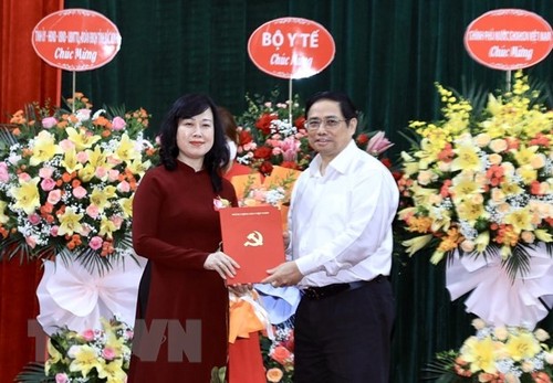 PM appoints Dao Hong Lan as acting Minister of Health - ảnh 1