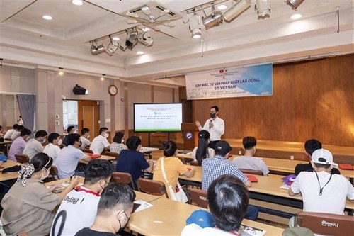 EPS Office provides legal advice to Vietnamese working in South Korea - ảnh 1