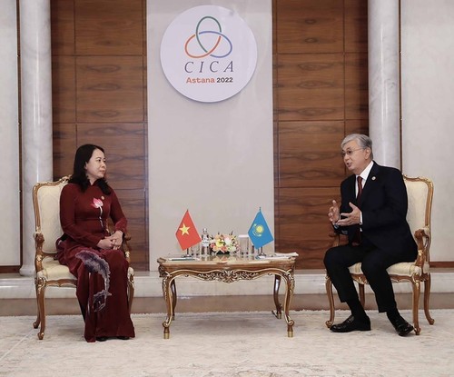 Vice President holds bilateral meetings on the sidelines of CICA Conference - ảnh 1