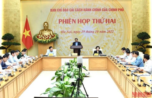 Unleash resources, reduce input and administrative costs, says PM - ảnh 1