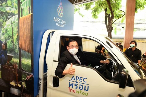 “Roving APEC 2022 Exhibition” visits all provinces in Thailand - ảnh 1