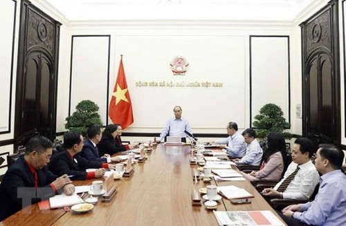 President urges mobilizing resources to support the poor during Tet - ảnh 1