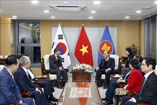 President receives Korea-Vietnam friendship and cooperation organizations - ảnh 1