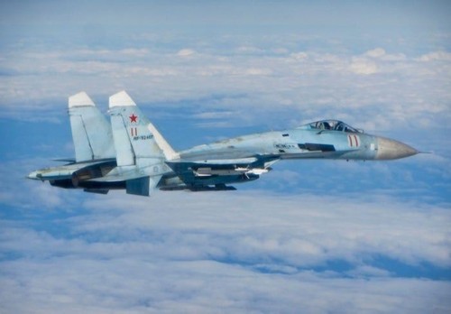 US warns Russia to be more careful in international airspace, Moscow denies causing the crash  - ảnh 1