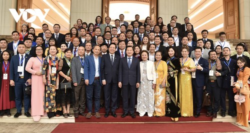 Government values Vietnamese entrepreneurs’ role, says Deputy PM - ảnh 2